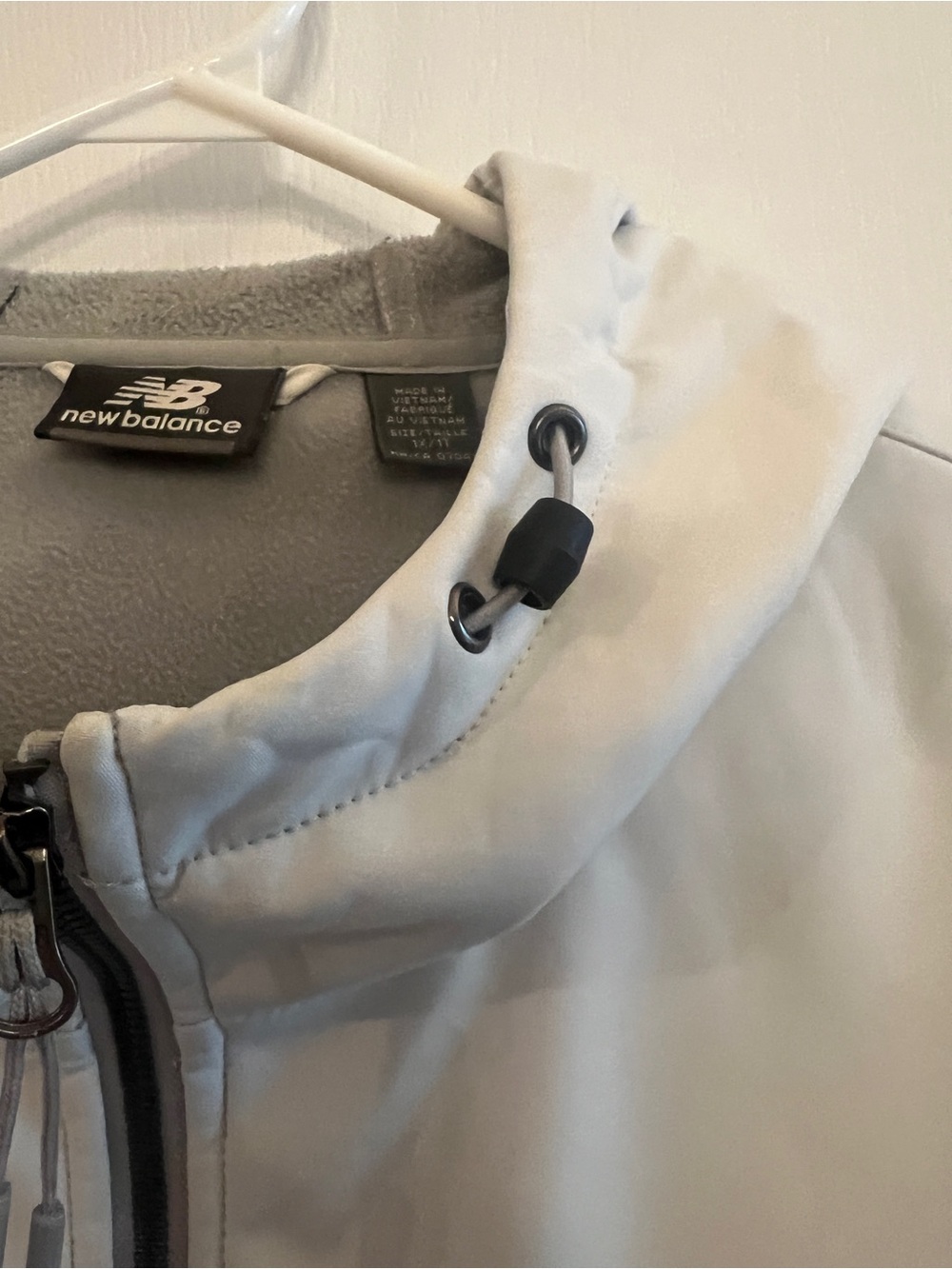 New Balance Light Gray Hooded Performance Jacket - Picture 6 of 8